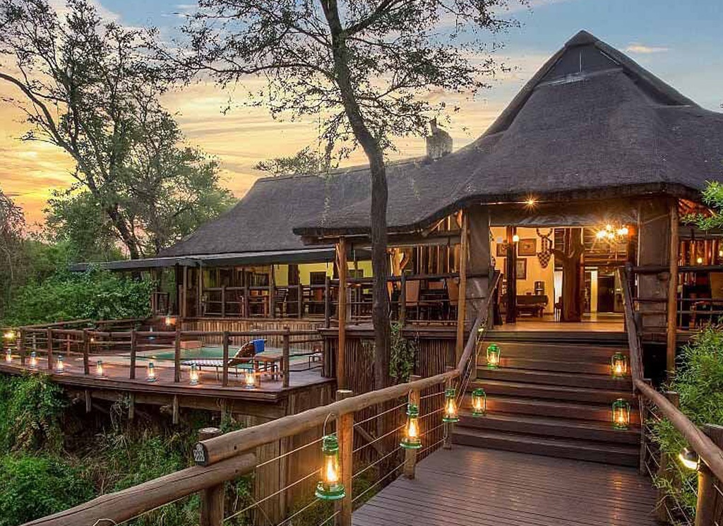 MAIN-LODGE-2