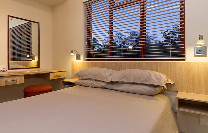avalon-room_gardensuite_02