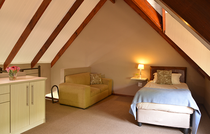 stonehill-room_2_bedroom_lodge_04